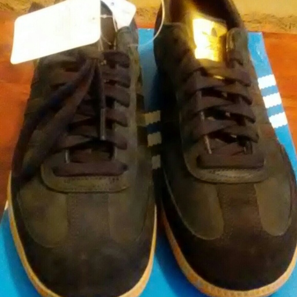 mens gazelles size 10